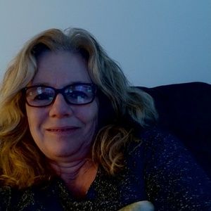 Meet your Posher, Sharon